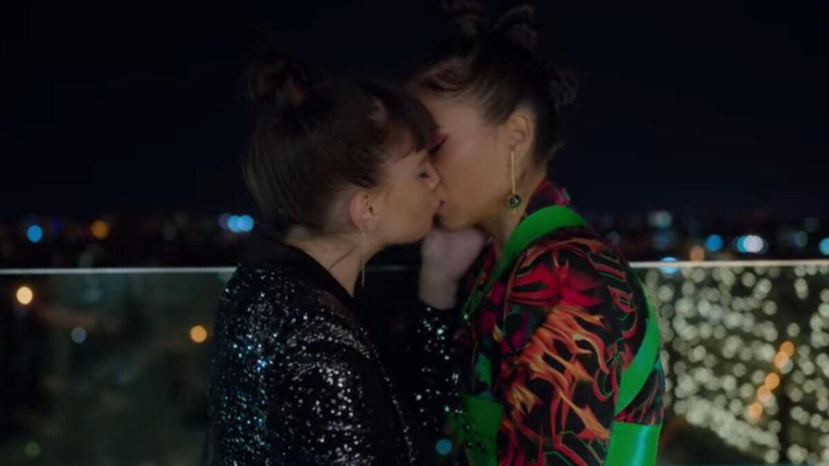 mencía rebeka élite 4 beso claudia salas martina cariddi