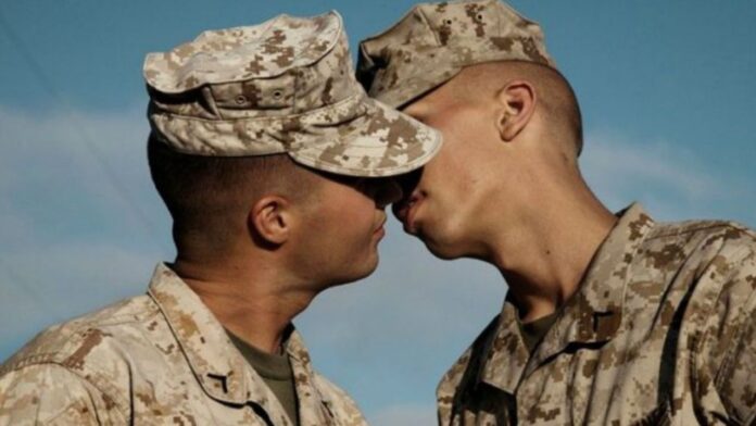 Estudio sobre la salud de militares LGBT+ en México