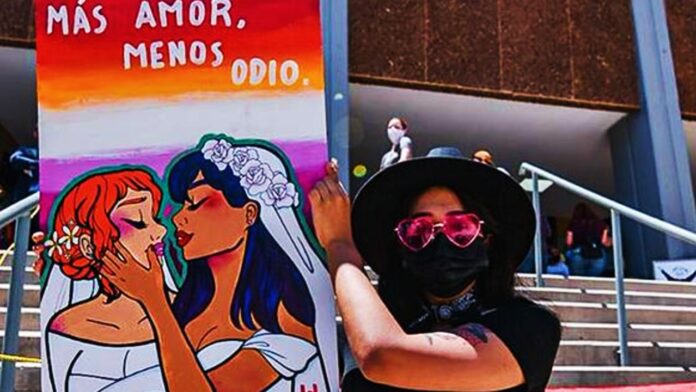 Pareja lésbica de Guanajuato