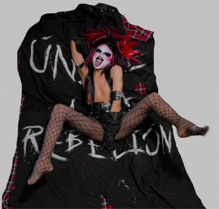 rebel mork la mas draga 4