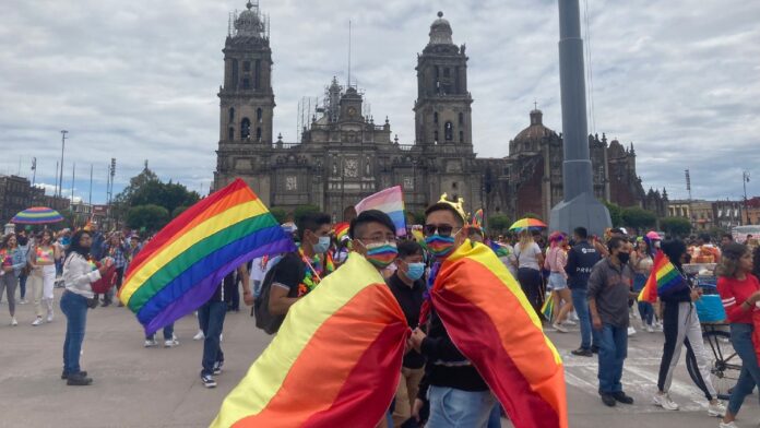 Aprobación de la ley LGBT+ de CDMX