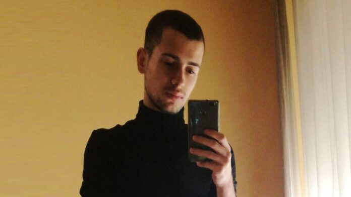 Samuel Luiz Muñiz es el joven LGBT+ asesinado a quien su papá le escribió una carta