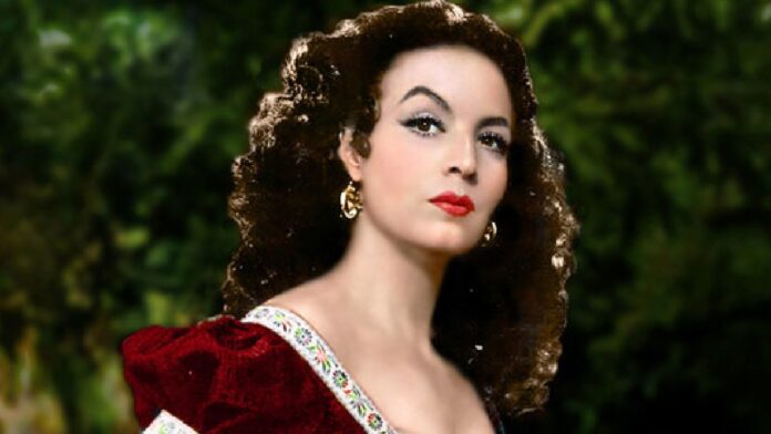 Maria-Felix-pelicula película sobre María Félix protagonizada por Eiza González