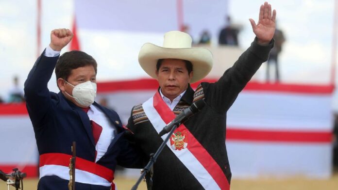 Pedro Castillo presidente de Perú se opone a la homosexualidad