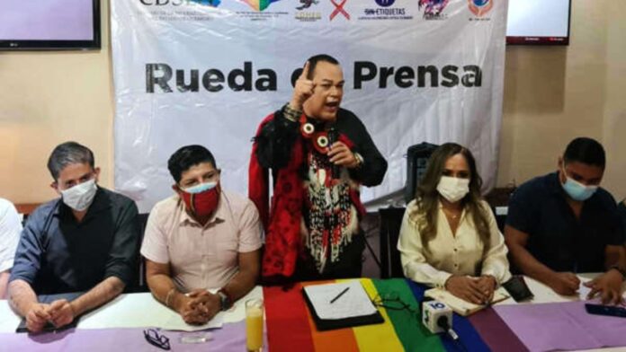 Alejandro Sotelo Aguilar profesor homofóbico de la UAGro