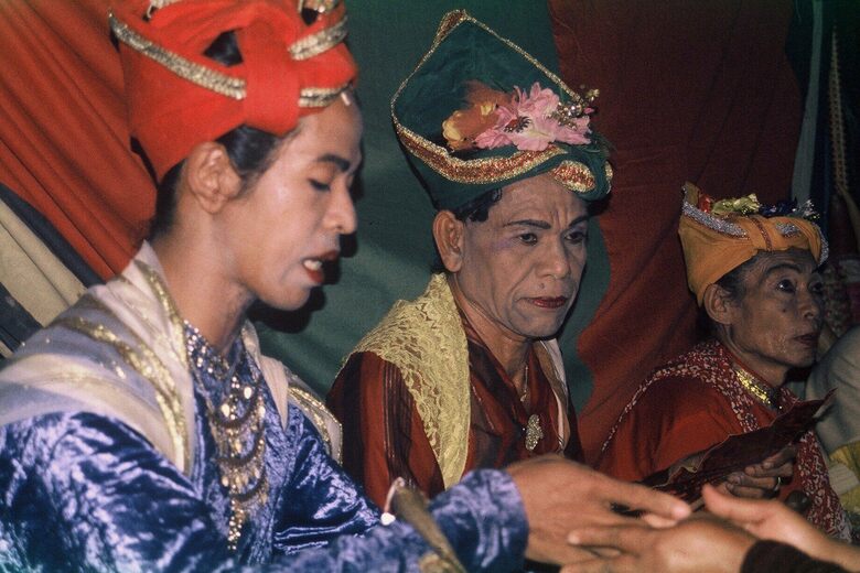 bissu bugis 5 géneros Indonesia