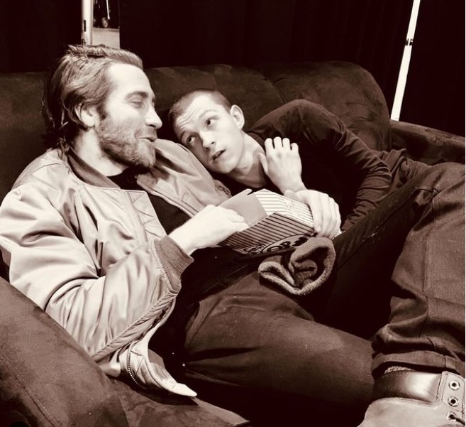 bromance-famosos-engañaron-gay Jake Gyllenhaal y Tom Holland