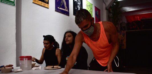 Comedor comunitario LGBT+ de Manos Amigues