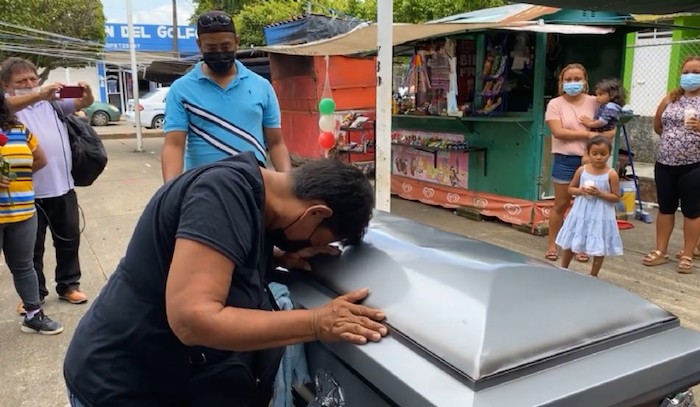 Mamá de José Eduardo Ravelo rechaza soborno del alcalde de Mérida