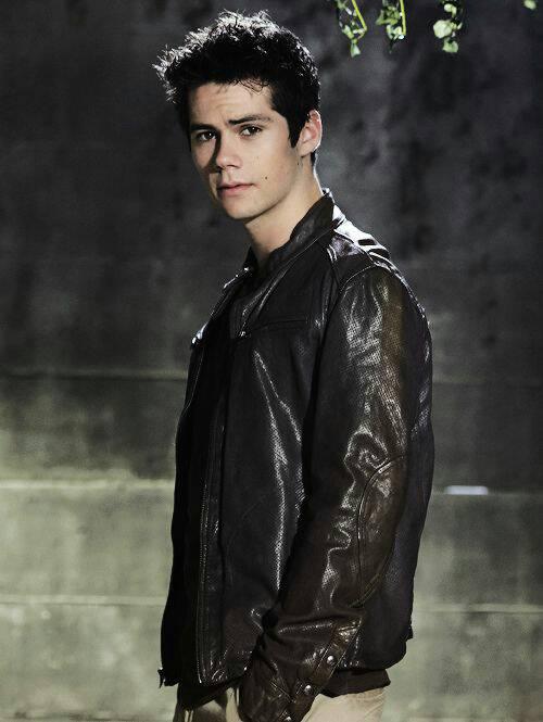 personajes LGBT+ de Dylan O'Brien