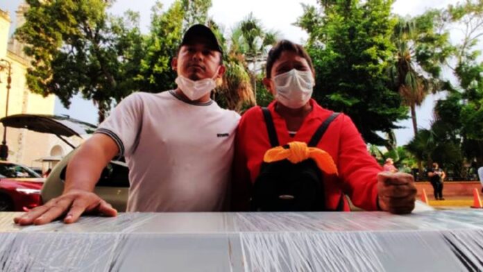 Alcalde de Mérida ofrece soborno a mamá de José Eduardo Ravelo