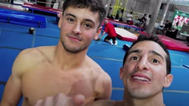 Rommel Pacheco reta a Tom Daley con chile habanero ...