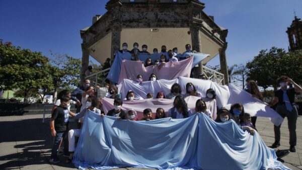 Actas de nacimiento de niños trans