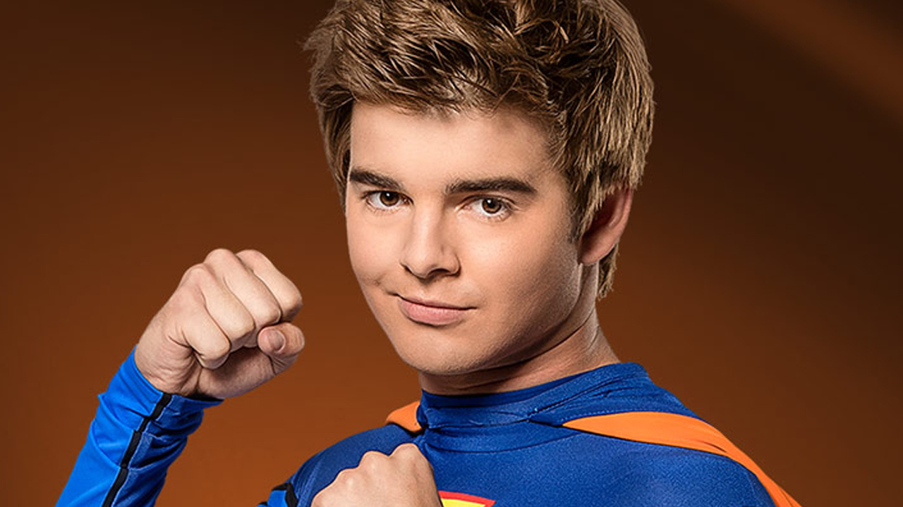 Max Thunderman Jack Griffo gay