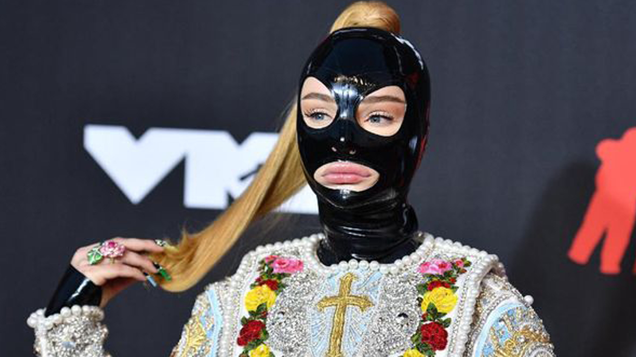 Kim Petras mujer trans VMA 2021