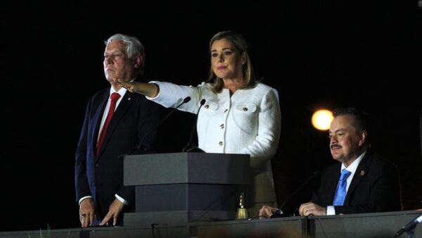 Maru Campos gobernadora homofóbica de Chihuahua se opone a los derechos LGBT+