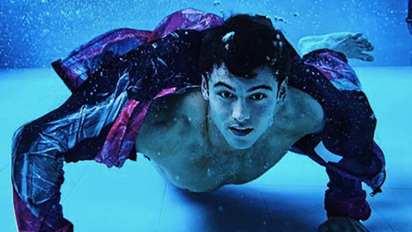 Tom Daley fotos bajo agua