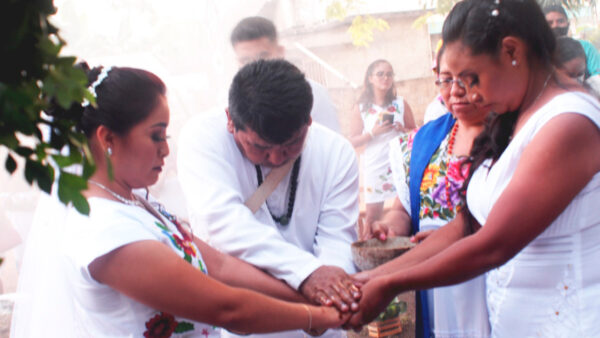 primer matrimonio igualitario comunidad maya pareja lésbica san lázaro quintana roo lgbt pueblos índigenas