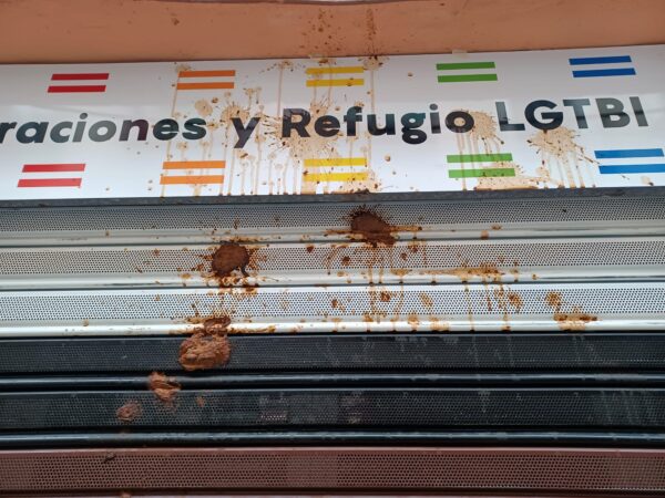 kifkif refugio lgbt excremento