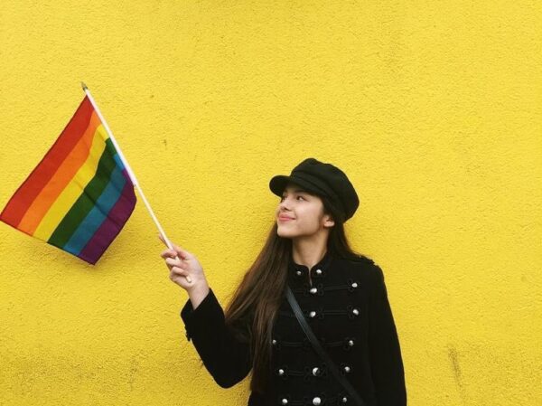 olivia rodrigo artistas aliadas lgbt grammy 2022