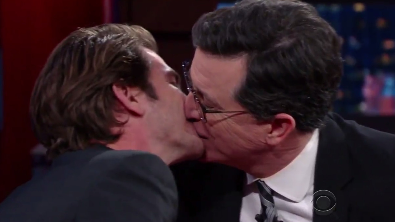 andree garfield stephen colbert besos celebridades