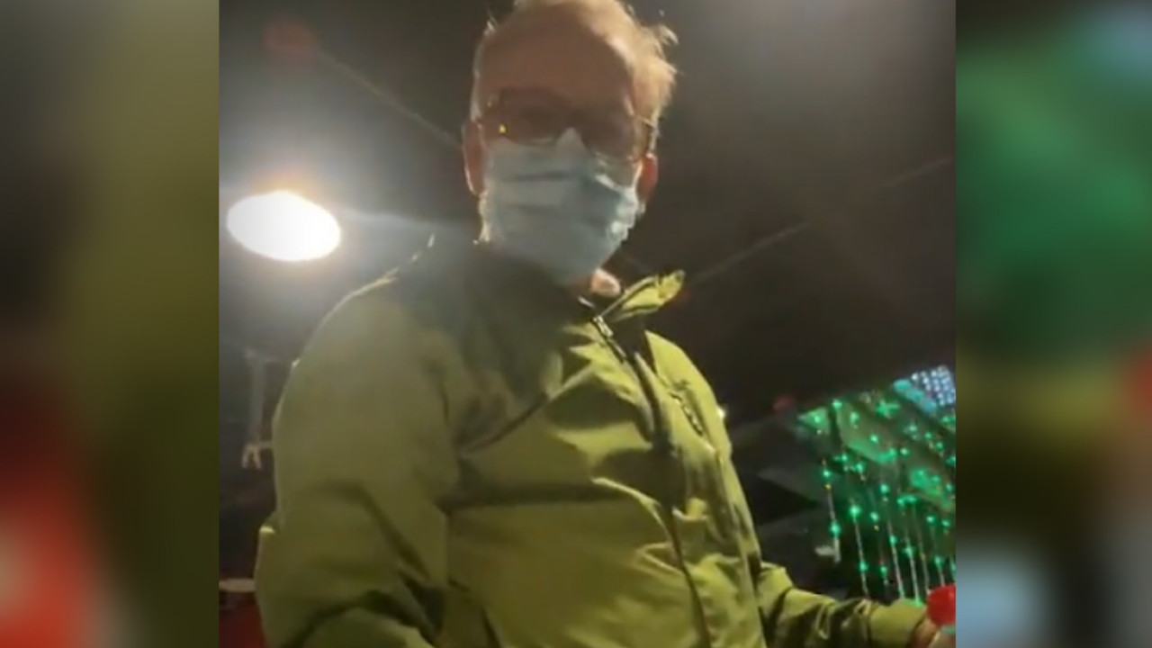 leonardelos restaurante pizzas colombia pareja lesbianas