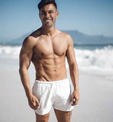 Louw Breytenbach de Sudáfrica, gaandor de Mir Gay World 2021 renunció al título