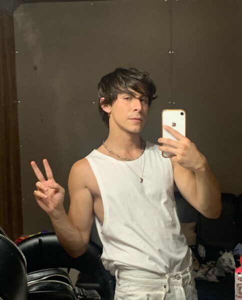 alejandro puente fotos evolución mirror selfie