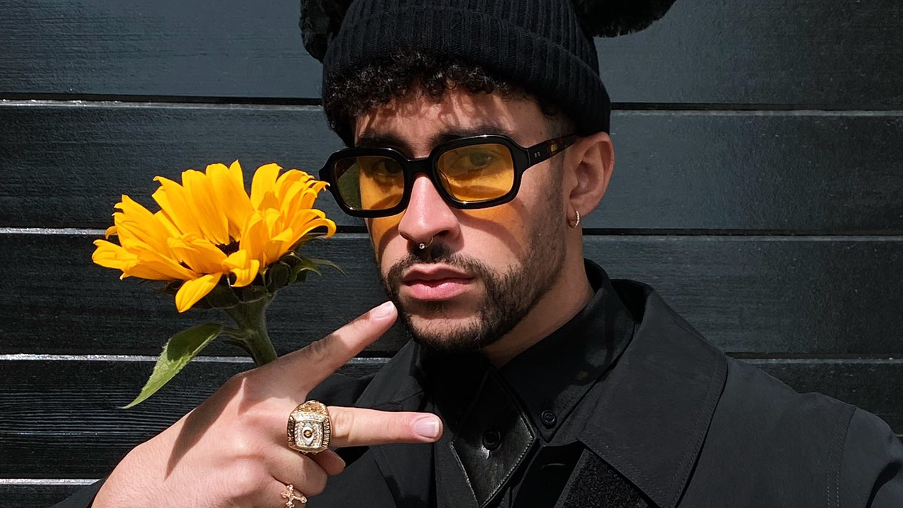 bad bunny fotos bolsas vogue enero 2022 homofobia