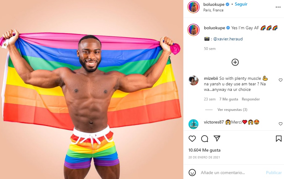 Bolu Okupe es uno de los famosos LGBT+ rechazados por su familia