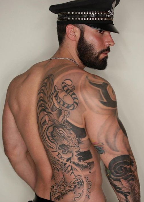 Fotos de Veneno, en Instagram Dadvian Esparza tatuajes