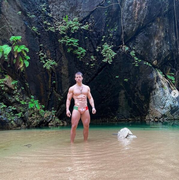 Actor David Ortega compartió fotos en Puerto Vallarta