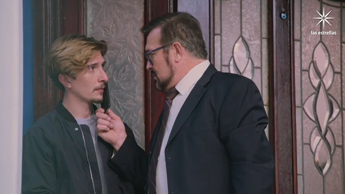 Escenas gay de Amor Dividido