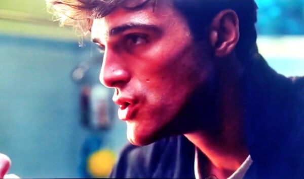 nate cassie baño euphoria