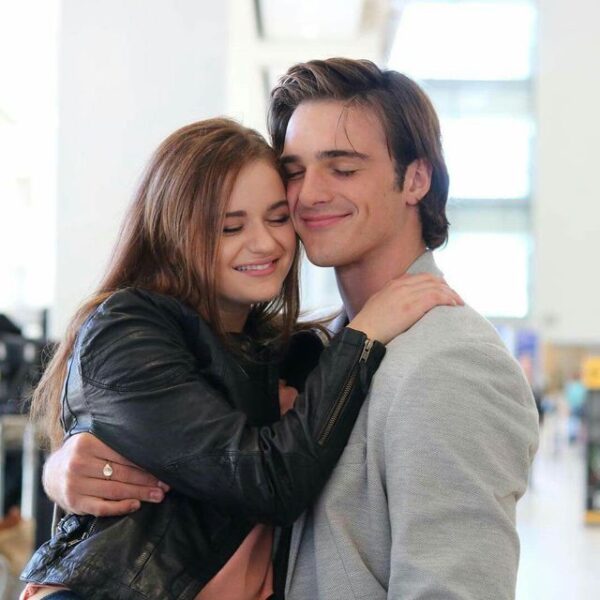 noah elle the kissing booth jacob elordi romance joey king