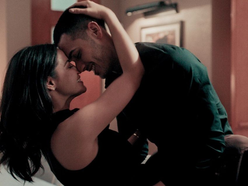 oscuro deseo maite perroni alejandro speitzer besos celebridades