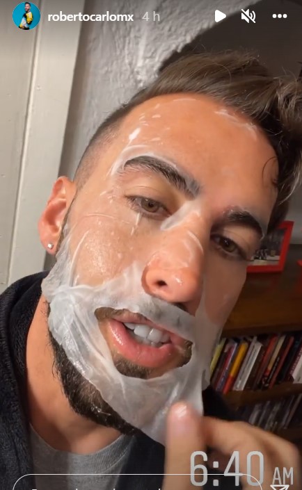 conducto mexicano se prepara para priemr día en TV