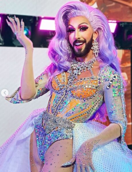 Roberto Carlo fue Mami Ro en la fina de La más draga