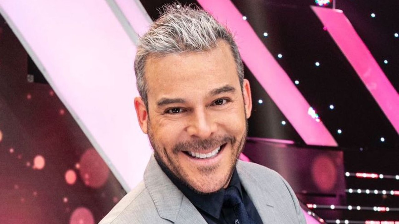 el actor Adolfo Aguilar dijo que su novio por 5 años fue un integrante de menudo