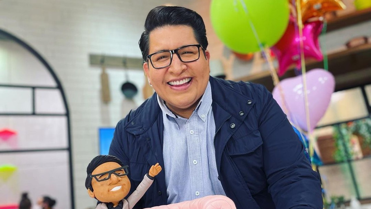 alejandro-kaffie-conductor-tv El periodista Alex Kaffie platicó cómo un integrante de Locomía lo besó