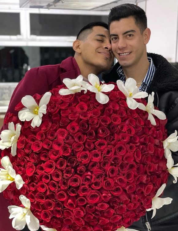 Regalo de aniversario de Jhonny caz