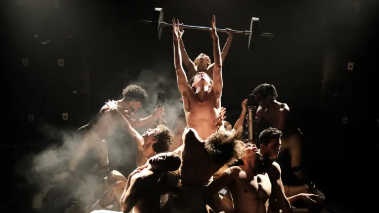 bailarines-euphoria-obra-lexie-holding-out-for-a-hero bailarines euphoria obra lexie holding put for a hero