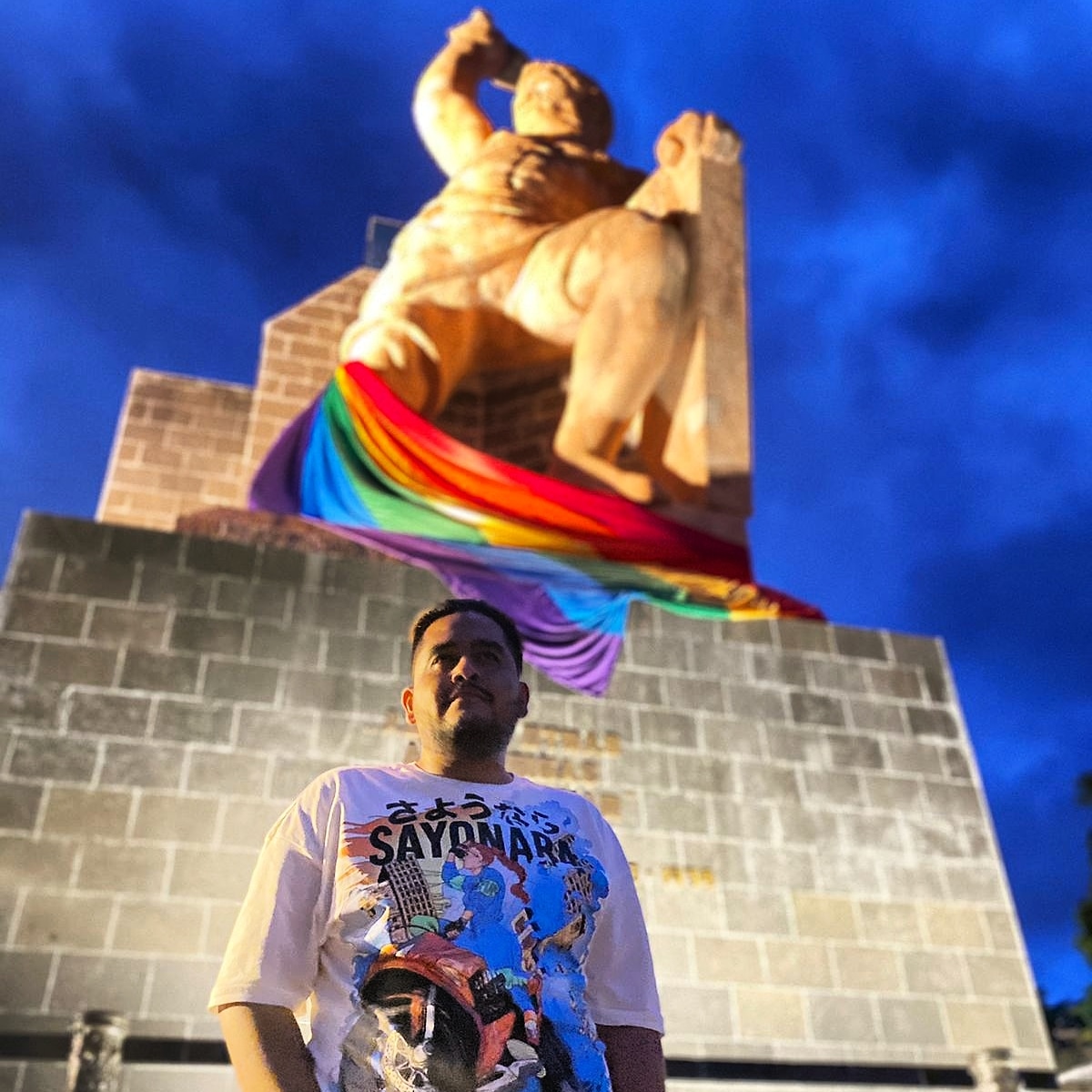 Fausto Martínez persona no binaria obtiene su acta de nacimiento