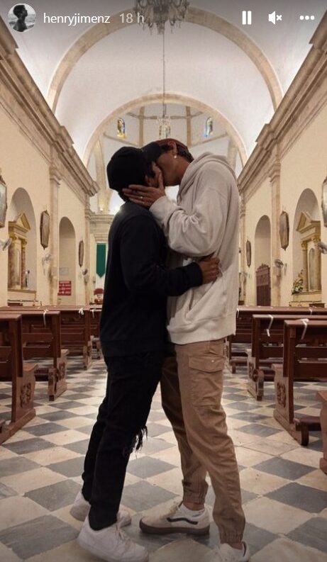 Henry Jiménez polémica por beso gay en Campeche