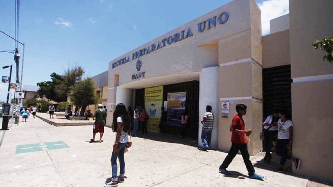 Prepa-1-de-la-UADY-Yucatan transfobia en Prepa 1 de la UADY en Yucatán