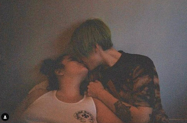 rosie ufly barbie ferreira actrices actores euphoria pareja vida real