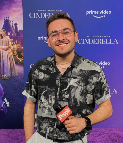 Tomás Mier periodista gay