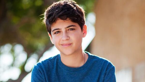 Joshua Rush es uno de los Actores de disney que son gay o bisexuales en la vida real famosos salir del clóset