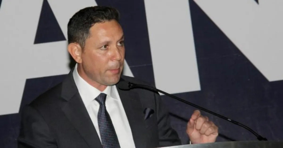 funcionarios diputados antilgbt gobernadores ernesto roger munro jr