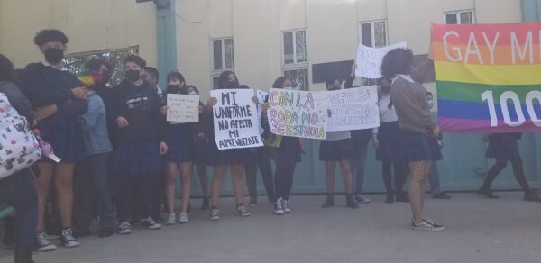 preparatoria federal lázaro cárdenas tijuana usar falda